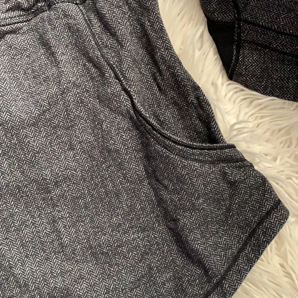 Lululemon athletica jacket half zip sz 4 - Picture 3 of 9